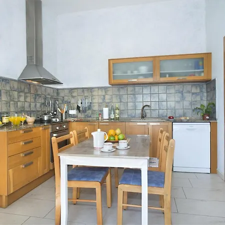 Villa Deleted Property 20 *